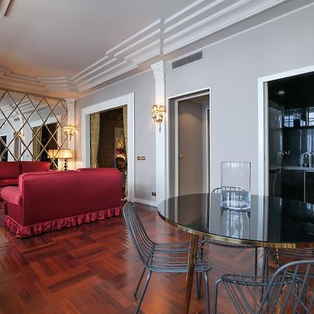 Luxury Galleria Apt - Milan Duomo Zewnętrze zdjęcie