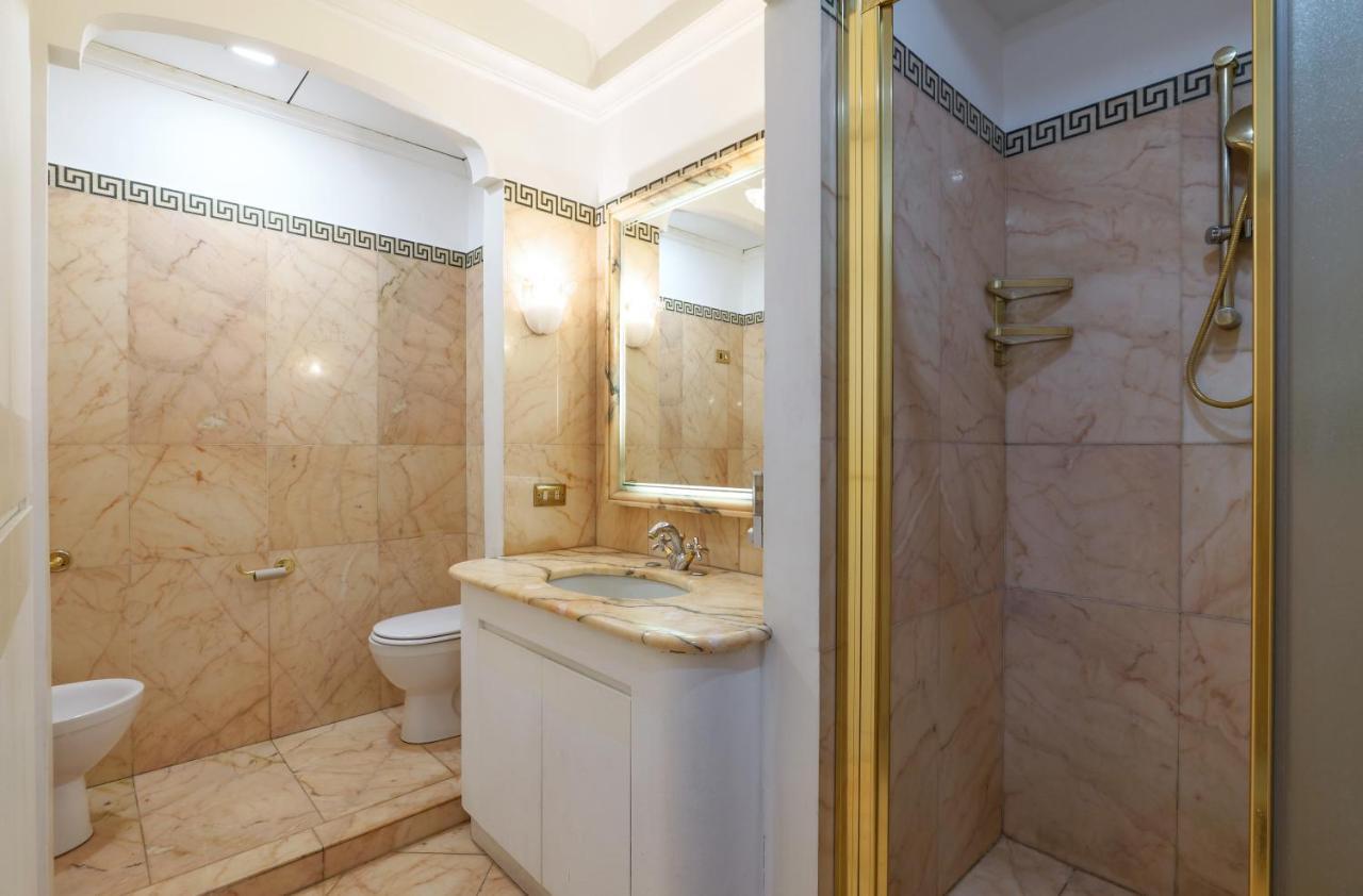 Luxury Galleria Apt - Milan Duomo Zewnętrze zdjęcie