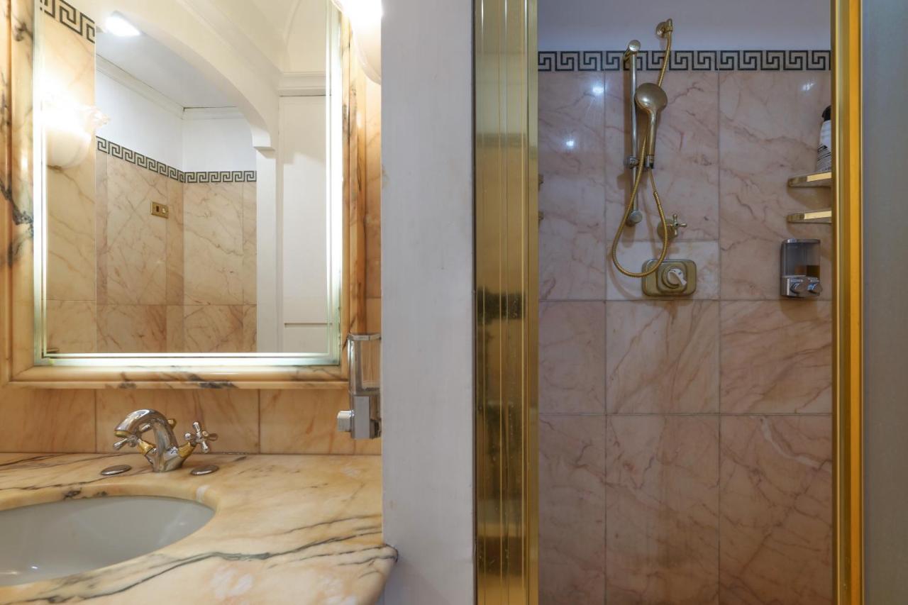 Luxury Galleria Apt - Milan Duomo Zewnętrze zdjęcie